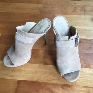 Michael Kors Tan Suede Heel size 6.5